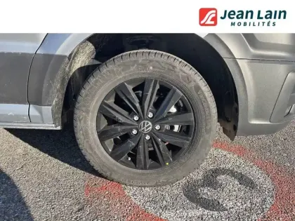 Photo 54 Volkswagen Crafter  VAN 35 L4H3 2.0 TDI 177 CH BVA8 4MOTION