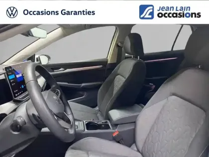 Photo 44 Volkswagen Golf  1.5 eHybrid 204 DSG6