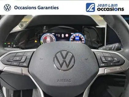 Photo 57 Volkswagen Golf  1.5 eHybrid 204 DSG6