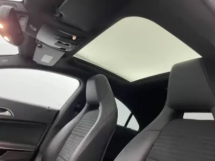 Photo 91 Mercedes CLA  200 d 7-G DCT