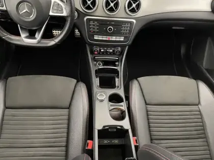 Photo 29 Mercedes CLA  200 d 7-G DCT