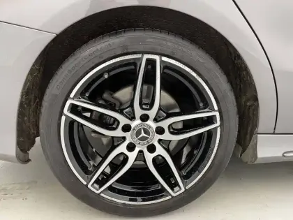 Photo 86 Mercedes CLA  200 d 7-G DCT