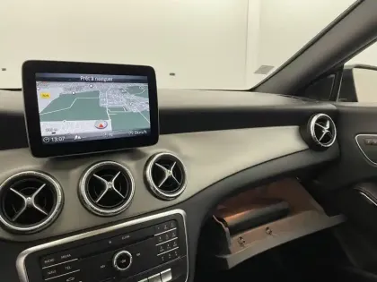 Photo 25 Mercedes CLA  200 d 7-G DCT