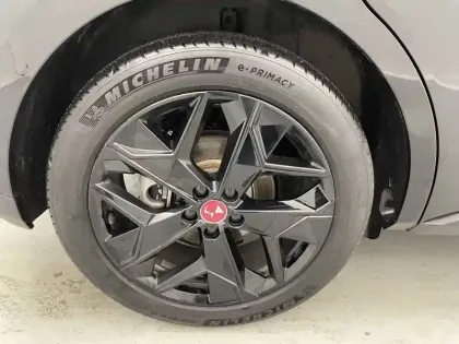 Photo 18 DS DS 4  Hybride E-Tense 225 EAT8