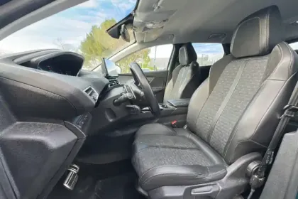 Photo 40 Peugeot 3008  Hybrid 225 e-EAT8