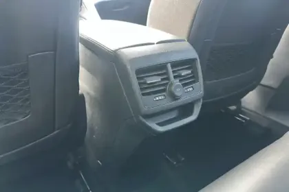 Photo 24 Peugeot 3008 Gén. II Ph2 Roadtrip 5