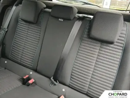 Photo 18 Peugeot 2008  Electrique 136 ch