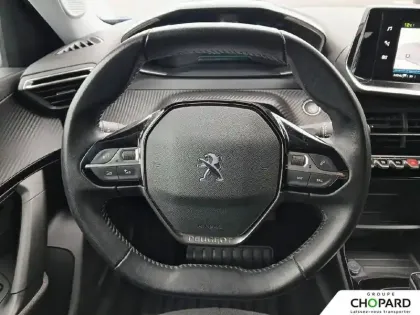Photo 15 Peugeot 2008  Electrique 136 ch