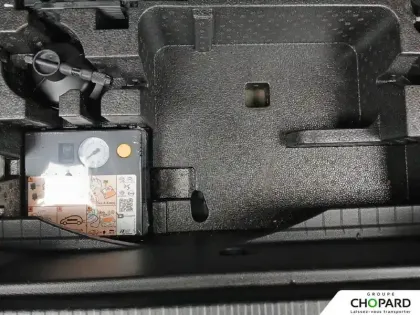 Photo 23 Peugeot 2008  Electrique 136 ch