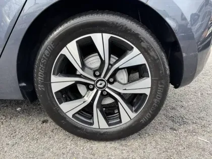 Photo 93 Renault Clio  E-Tech 140 - 21N