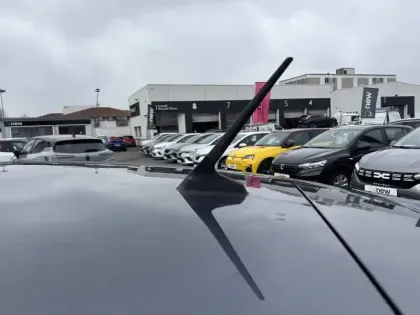 Photo 10 Renault Clio  E-Tech hybride 145