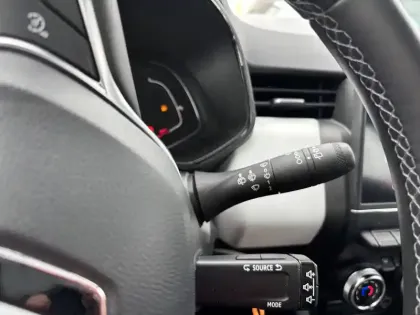 Photo 30 Renault Clio  E-Tech hybride 145