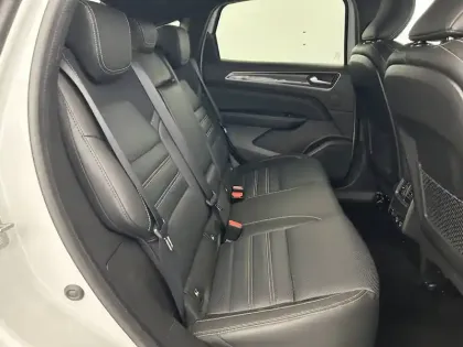 Photo 46 Renault Arkana  E-Tech hybride 145 - 22