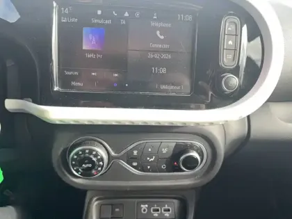 Photo 11 Renault Twingo  III E-Tech