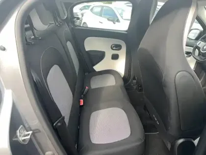 Photo 15 Renault Twingo  III E-Tech