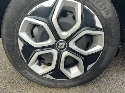 Photo 21 Renault Twingo  III E-Tech