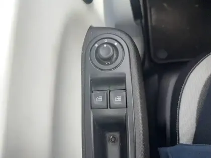 Photo 10 Renault Twingo  III E-Tech