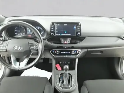 Photo 7 Hyundai I30  SW 1.6 CRDi 115 DCT-7