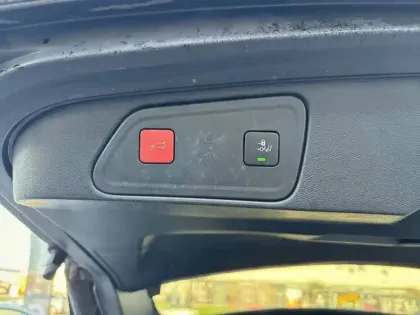 Photo 14 Peugeot 3008  Hybrid 225 e-EAT8