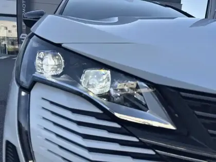 Photo 37 Peugeot 3008  Hybrid 225 e-EAT8