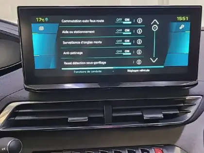 Photo 136 Peugeot 3008  Hybrid 225 e-EAT8