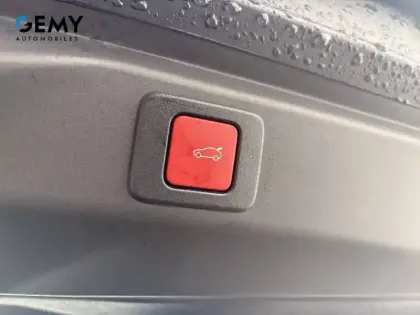 Photo 91 Peugeot 3008  Hybrid 145 e-DCS6