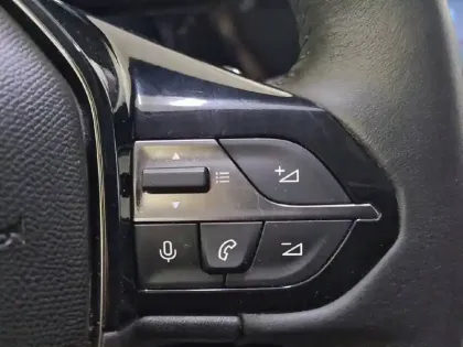 Photo 110 Peugeot 308  PureTech 130ch S&S EAT8