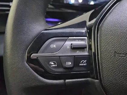 Photo 109 Peugeot 308  PureTech 130ch S&S EAT8