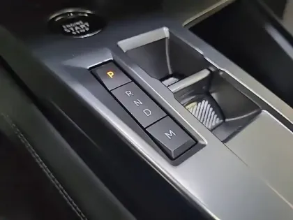 Photo 95 Peugeot 308  PureTech 130ch S&S EAT8