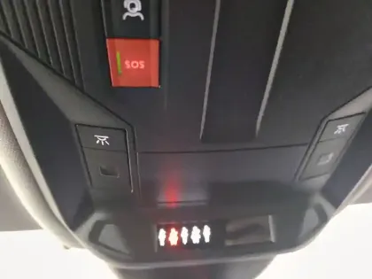 Photo 77 Peugeot 308  PureTech 130ch S&S EAT8