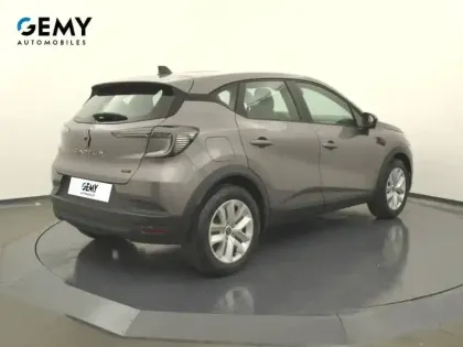 Photo 17 Renault Captur  E-Tech full hybrid 145 ch
