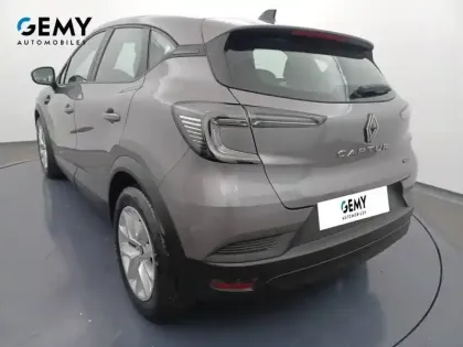 Photo 15 Renault Captur  E-Tech full hybrid 145 ch