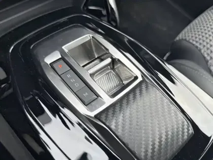 Photo 43 Peugeot 2008  PureTech 130 S&S EAT8