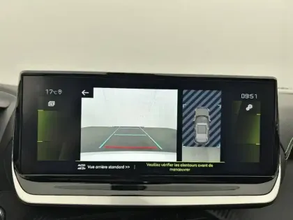 Photo 87 Peugeot 2008  PureTech 130 S&S EAT8