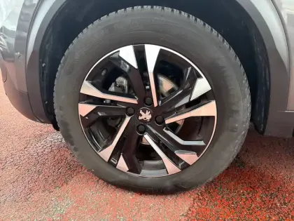 Photo 42 Peugeot 2008  PureTech 130 S&S EAT8