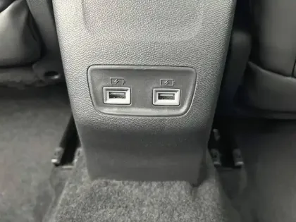 Photo 77 Peugeot 2008  PureTech 130 S&S EAT8