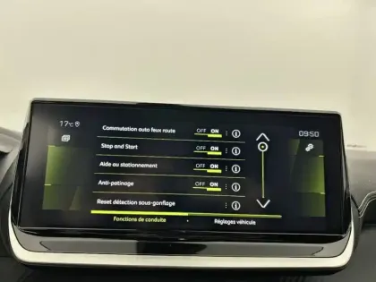 Photo 83 Peugeot 2008  PureTech 130 S&S EAT8