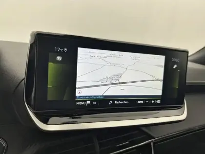 Photo 82 Peugeot 2008  PureTech 130 S&S EAT8