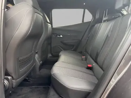 Photo 11 Peugeot 2008  PureTech 130 S&S EAT8