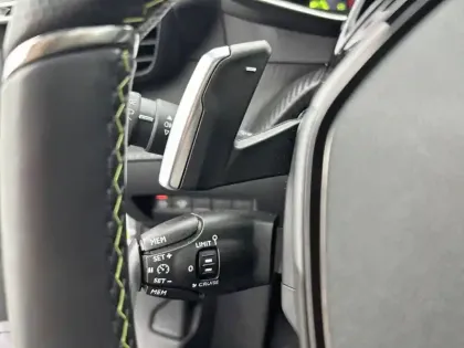 Photo 81 Peugeot 2008  PureTech 130 S&S EAT8