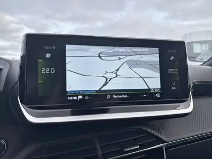 Photo 22 Peugeot 2008  PureTech 130 S&S EAT8