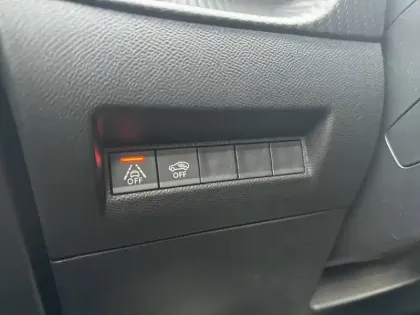 Photo 29 Peugeot 2008  PureTech 130 S&S EAT8