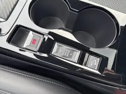 Photo 14 Peugeot 2008  PureTech 130 S&S EAT8