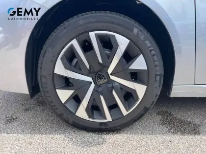 Photo 10 Peugeot 208  100 S&S BVM6