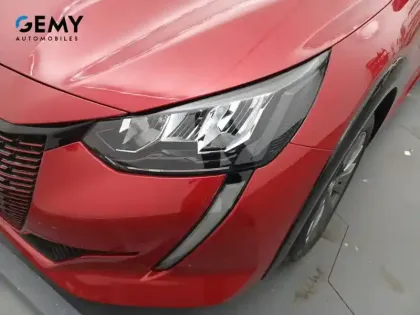 Photo 15 Peugeot 208  Electrique 50 kWh 136ch