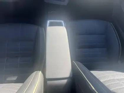 Photo 29 Renault Megane  E-Tech 220 ch autonomie confort GSR2