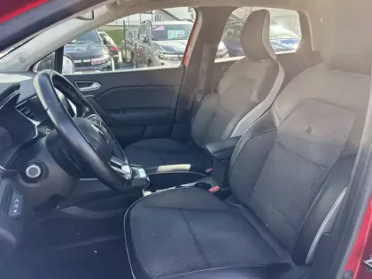 Photo 23 Renault Captur  TCe 130 EDC FAP