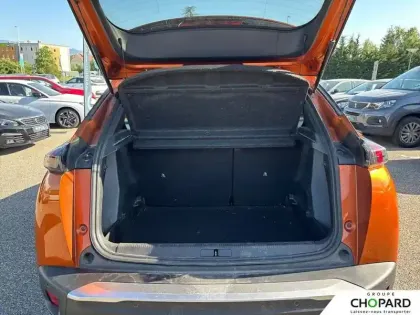 Photo 7 Peugeot 2008  PureTech 130 S&S BVM6