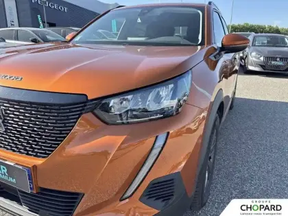 Photo 21 Peugeot 2008  PureTech 130 S&S BVM6