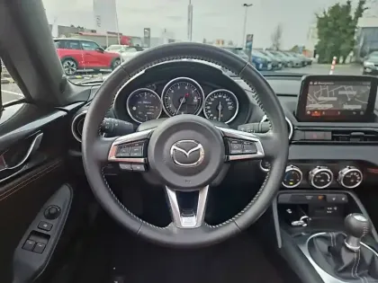 Photo 40 Mazda Mx-5  Roadster 2.0L SKYACTIV-G 184 ch